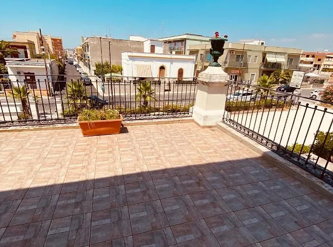 Lt La Bed & Breakfast